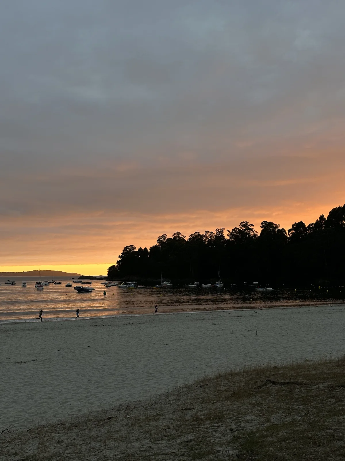 Atardecer en la playa de la Magdalena junto a Los Pinares